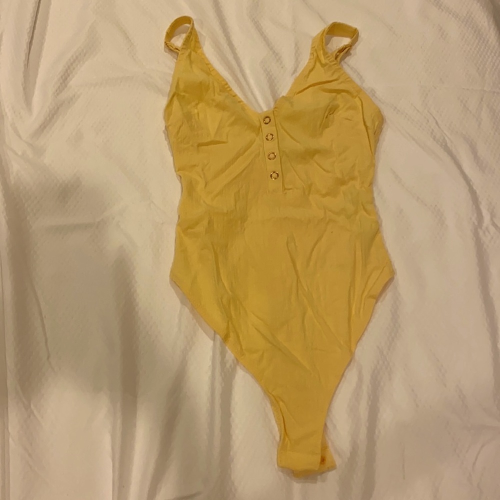 Cute yellow bodysuit!